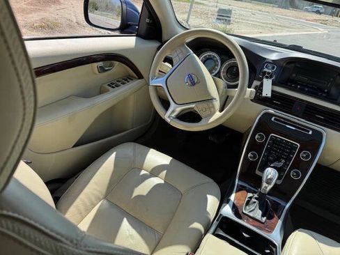 Used 2013 Volvo XC70 3.2 image 24