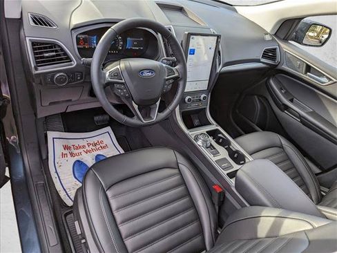 Used 2022 Ford Edge SEL w/ Convenience Package AWD/4WD image 3