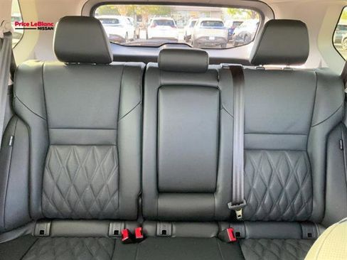 New 2026 Nissan Rogue Platinum AWD/4WD image 15