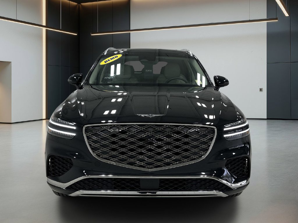 Certified 2026 Genesis GV70 2.5T Advanced AWD/4WD image 6