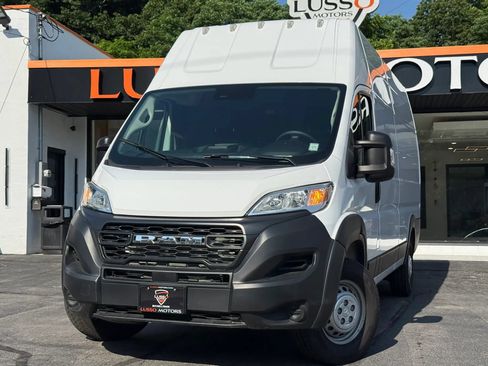 Used 2025 RAM ProMaster 3500 FWD image 1