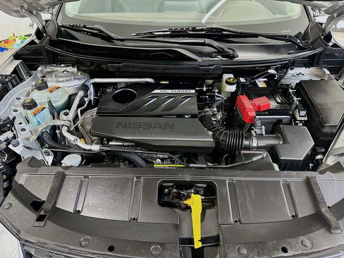 Used 2023 Nissan Rogue SV image 33