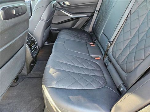 Used 2025 BMW X5 xDrive40i image 18