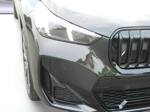 Used 2025 BMW X1 xDrive28i w/ Technology Package image 11