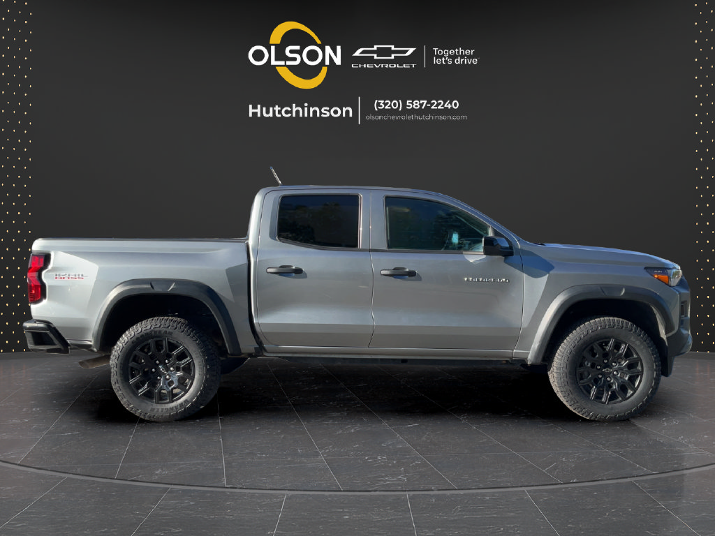 Certified 2024 Chevrolet Colorado Trail Boss w/ Technology Package AWD/4WD image 11