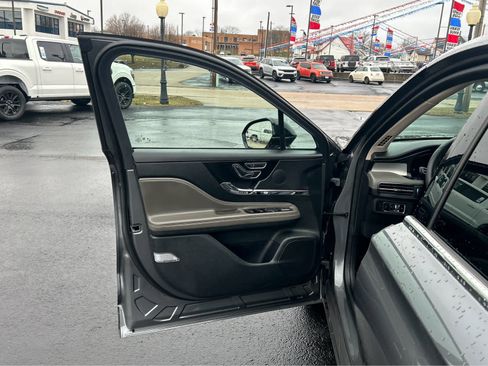 Used 2024 Lincoln Corsair FWD w/ Equipment Group 101A image 21