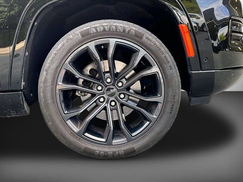 Certified 2024 Jeep Grand Wagoneer L Series II w/ Quick Order Packagew 28T AWD/4WD image 35