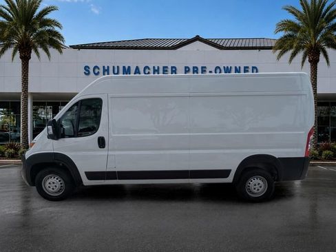 Used 2025 RAM ProMaster 2500 w/ Convenience Group FWD image 4