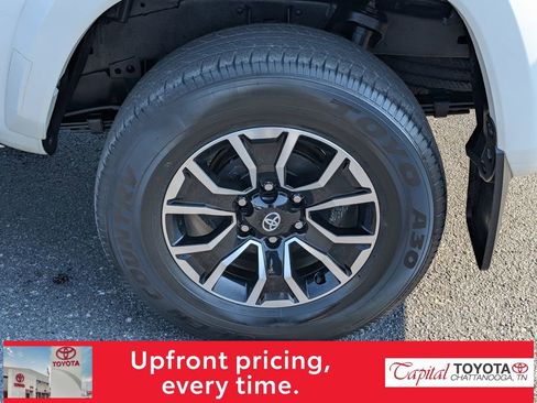 Used 2023 Toyota Tacoma TRD Sport AWD/4WD image 23