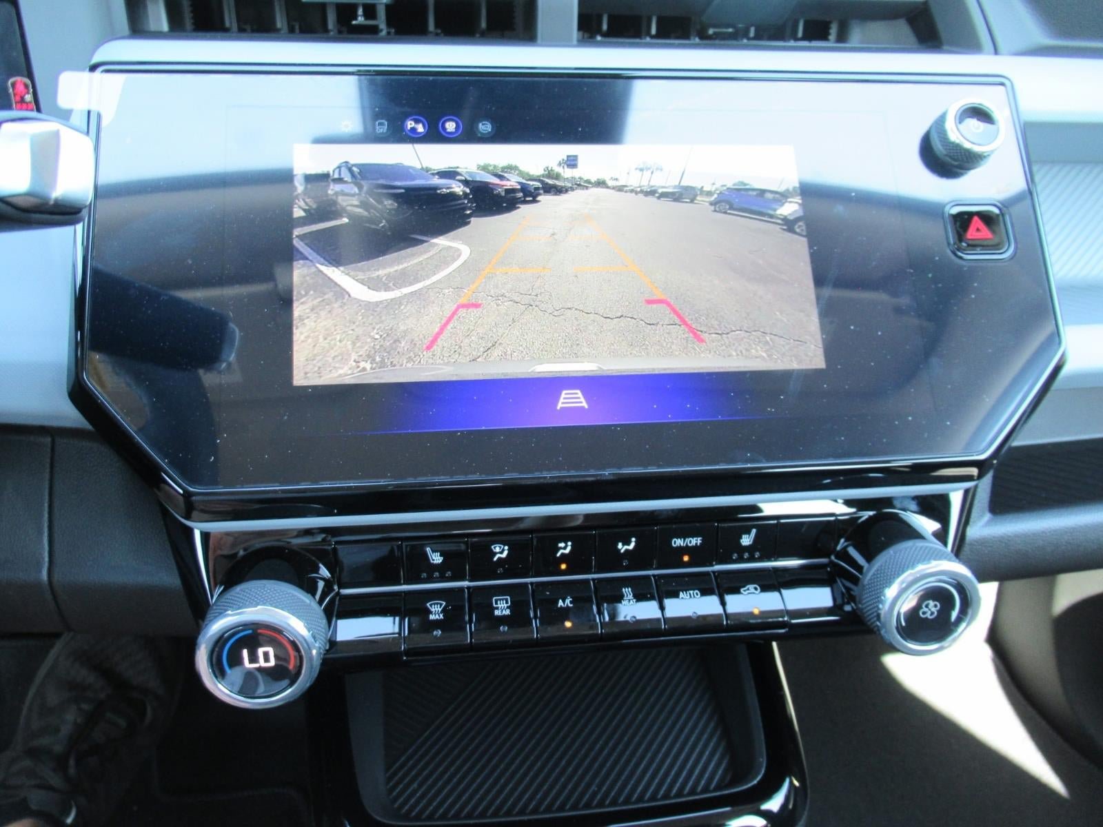 New 2027 Chevrolet Bolt LT w/ Comfort Package FWD image 27