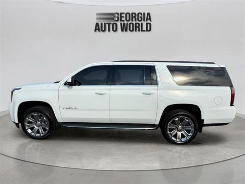 Used 2018 GMC Yukon XL SLT image 2