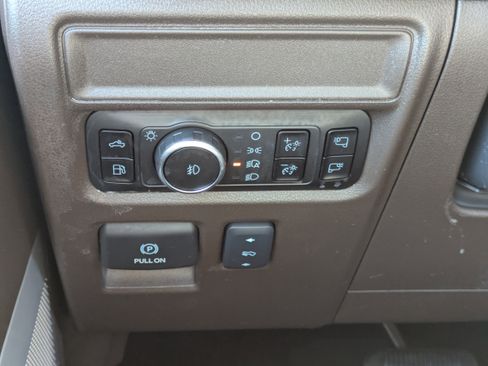 Used 2025 Ford F150 King Ranch w/ FX4 Off-Road Package image 24