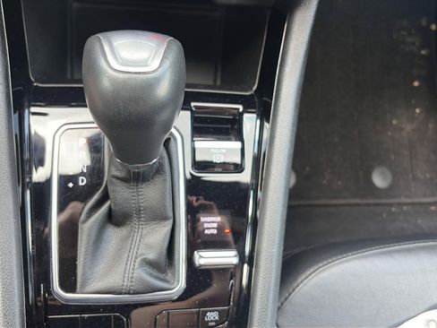Used 2022 Jeep Compass Limited AWD/4WD image 16