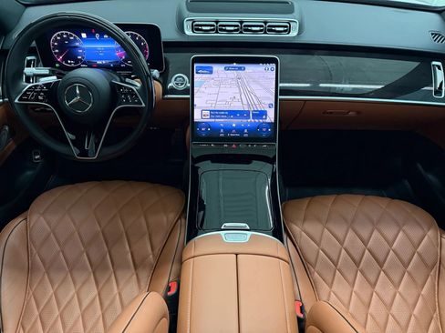 Used 2024 Mercedes-Benz S 580 4MATIC Sedan image 2