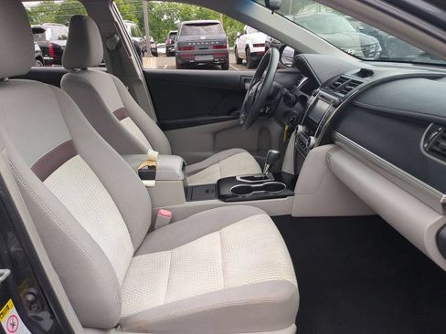 Used 2012 Toyota Camry LE FWD image 24