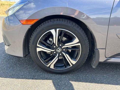 Used 2016 Honda Civic Touring image 10