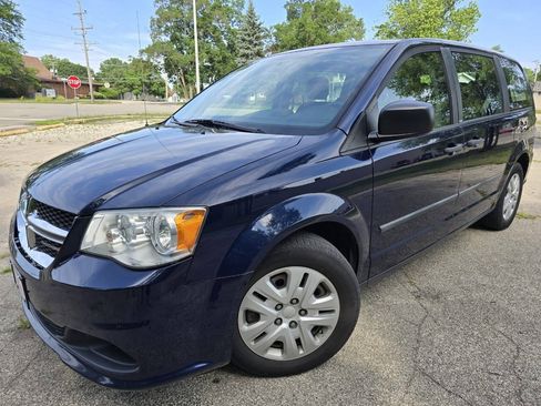 Used 2014 Dodge Grand Caravan American Value Package FWD image 1