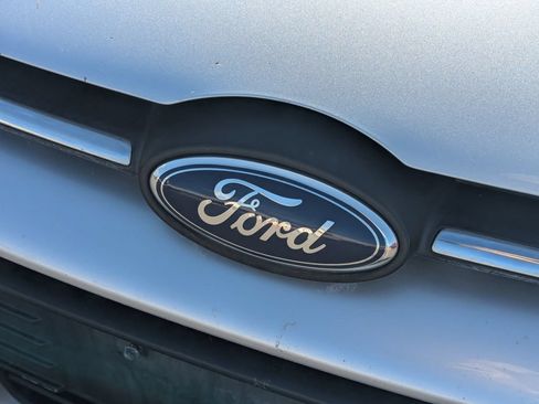 Used 2013 Ford Focus SE FWD image 11