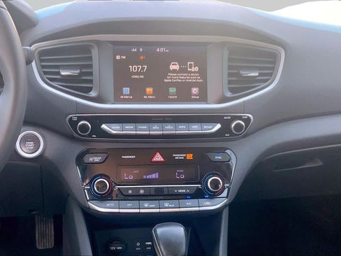 Used 2017 Hyundai Ioniq SEL FWD image 7