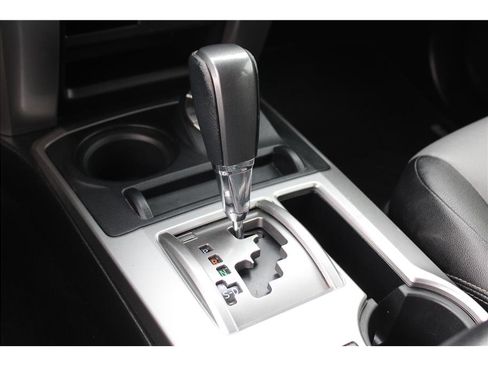 Used 2016 Toyota 4Runner SR5 Premium image 31