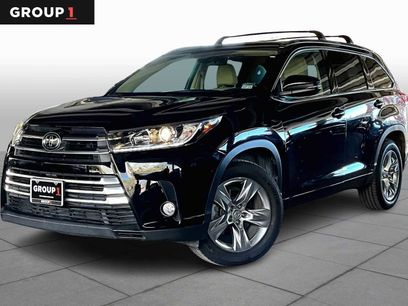 Used 2017 Toyota Highlander Limited