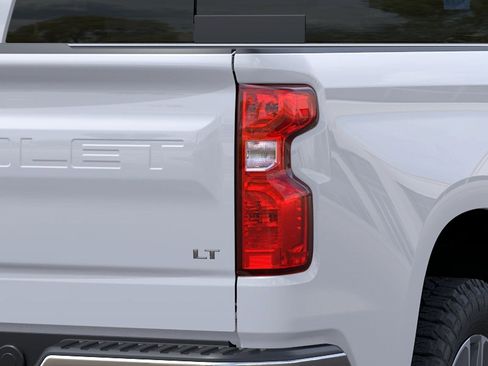 New 2026 Chevrolet Silverado 1500 LT w/ Z71 Off-Road Package AWD/4WD image 11