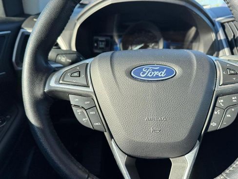 Used 2024 Ford Edge SEL image 19