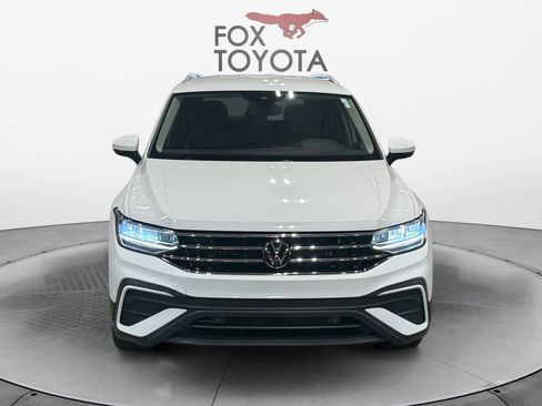 Used 2022 Volkswagen Tiguan SE image 9