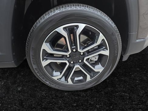 Certified 2023 Jeep Compass Limited w/ Sun and Sound Group AWD/4WD image 24