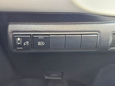 Used 2024 Toyota Corolla LE FWD image 19