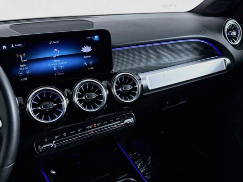 Certified 2023 Mercedes-Benz GLB 250 image 21