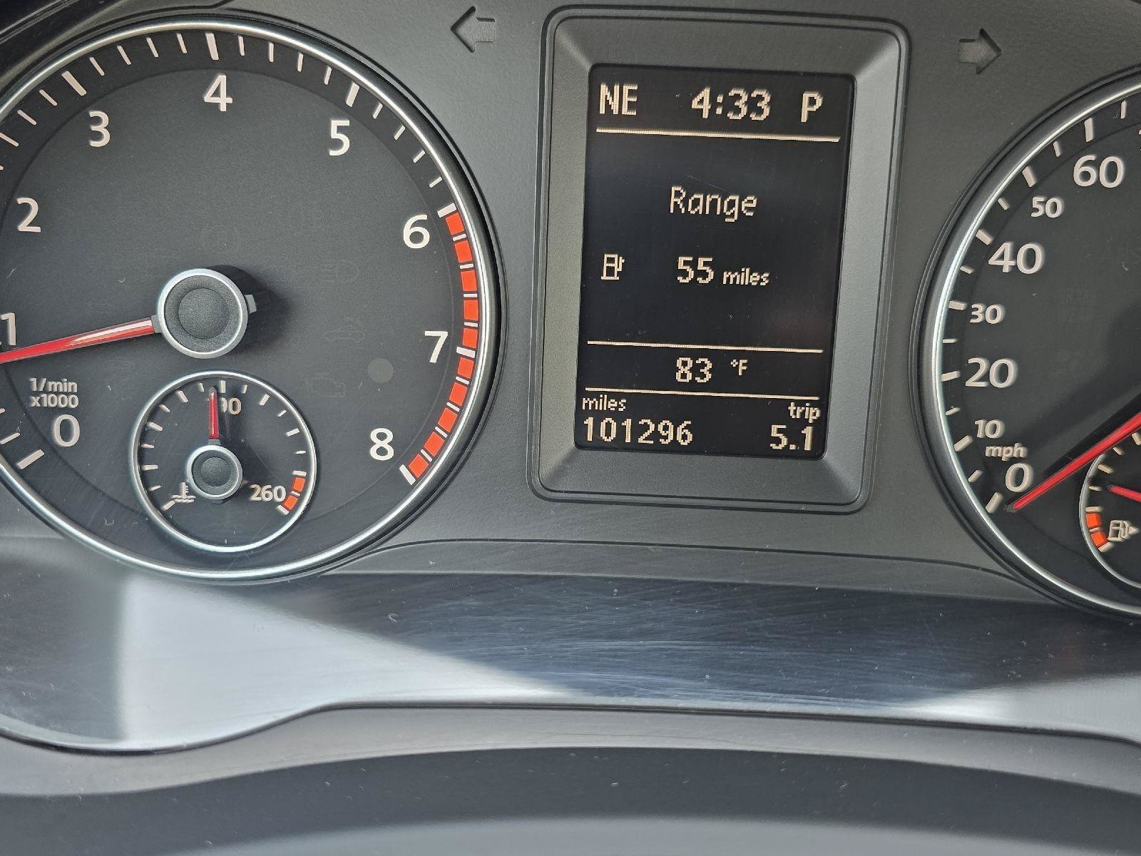 Used 2010 Volkswagen Eos Komfort FWD image 18