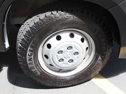 Used 2023 RAM ProMaster 2500 FWD image 25