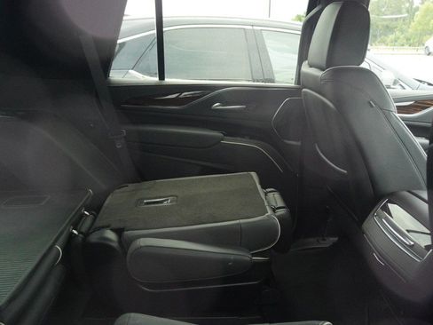 Used 2024 Cadillac Escalade Premium Luxury w/ Performance Package AWD/4WD image 10