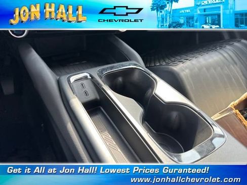 New 2025 Chevrolet Equinox EV RS image 31