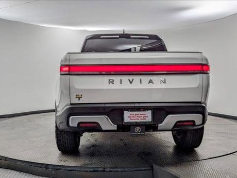 Used 2022 Rivian R1T Launch Edition image 6