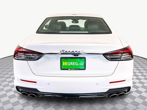 Used 2022 Maserati Quattroporte Modena image 7