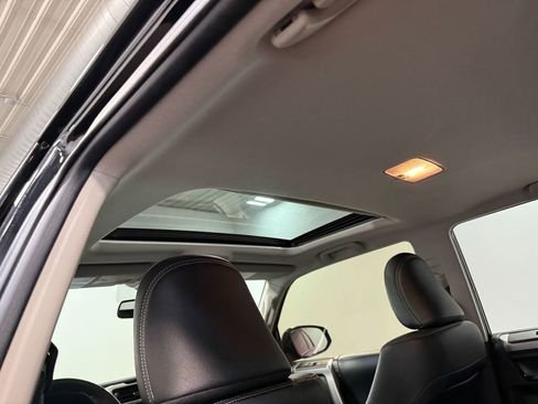 Used 2020 Toyota 4Runner Limited image 11