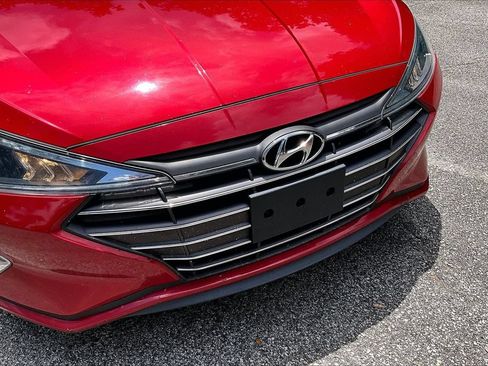Used 2020 Hyundai Elantra SEL FWD image 32
