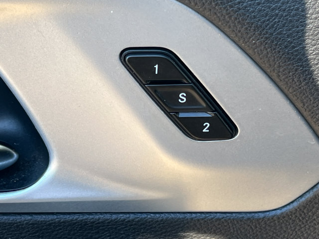 Used 2025 Chrysler Pacifica Limited FWD image 20
