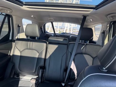 Used 2025 Honda Pilot Elite image 13