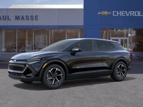 New 2026 Chevrolet Equinox EV LT image 2