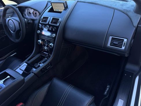 Used 2011 Aston Martin V8 Vantage S image 19