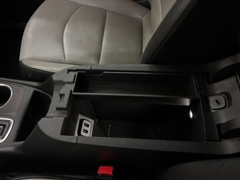 Used 2021 Chevrolet Equinox Premier FWD image 60