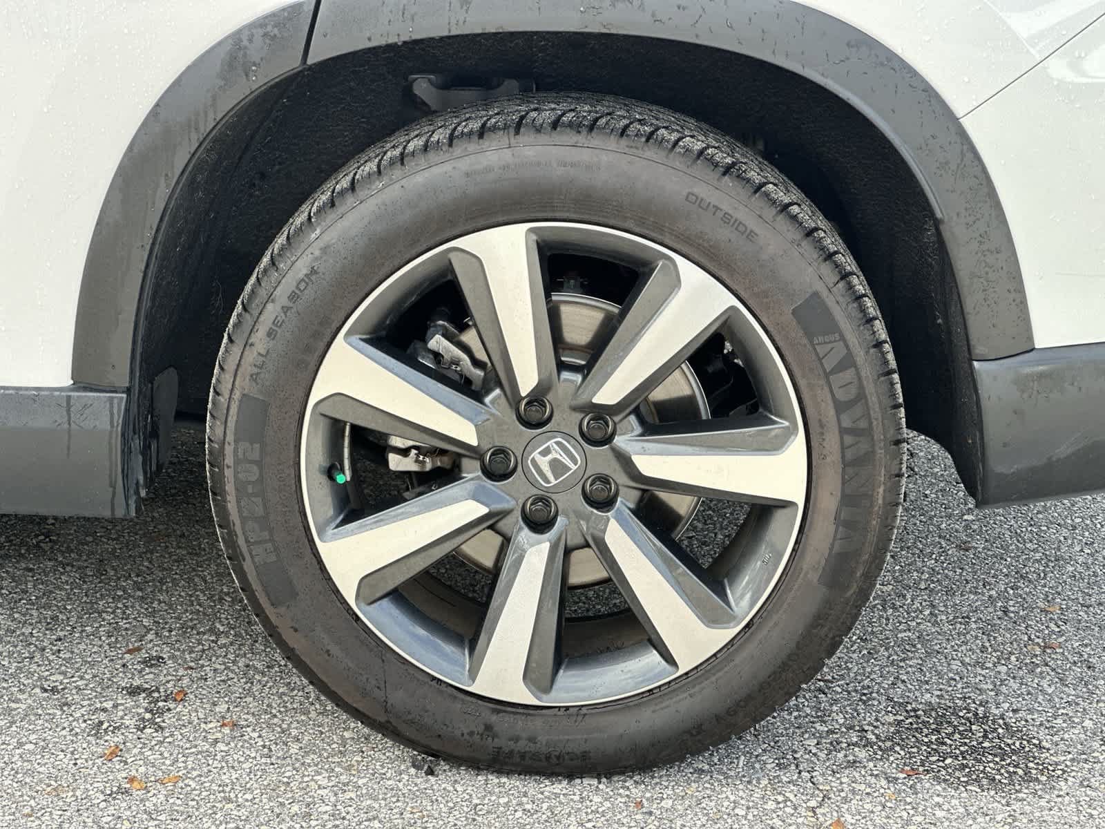 Used 2024 Honda Pilot Touring image 12