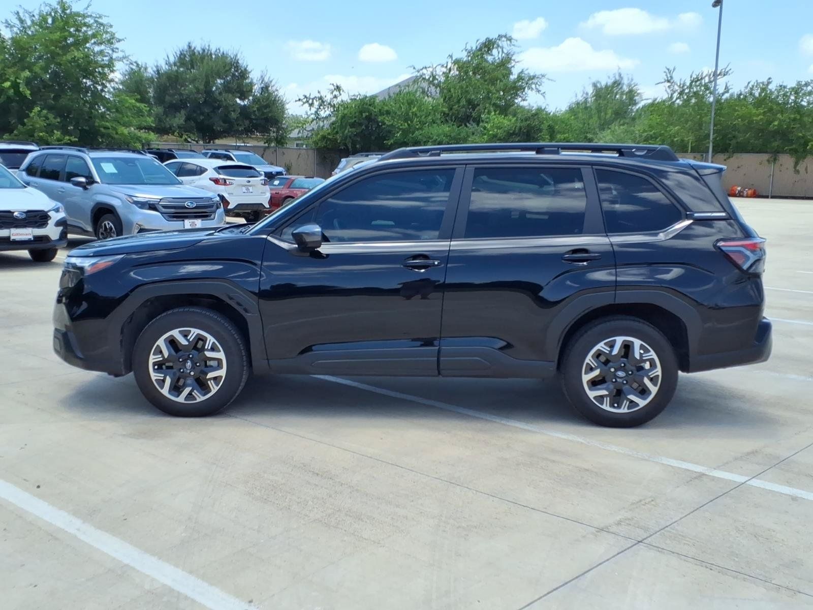 Used 2026 Subaru Forester Premium AWD/4WD image 6