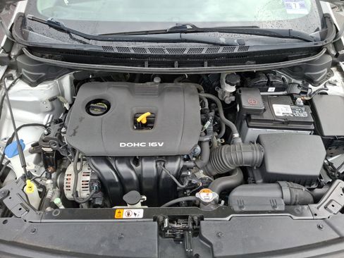 Used 2017 Kia Forte LX FWD image 27