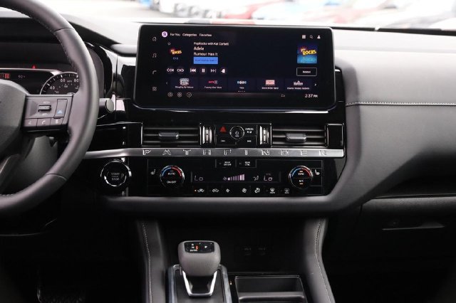 Certified 2026 Nissan Pathfinder SV AWD/4WD image 26