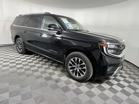 Used 2025 Ford Expedition Max Platinum AWD/4WD image 6