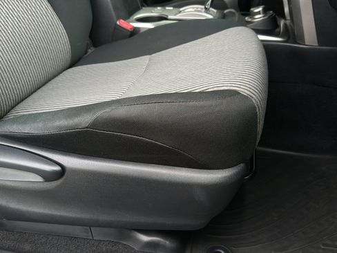 Used 2019 Toyota 4Runner SR5 AWD/4WD image 34